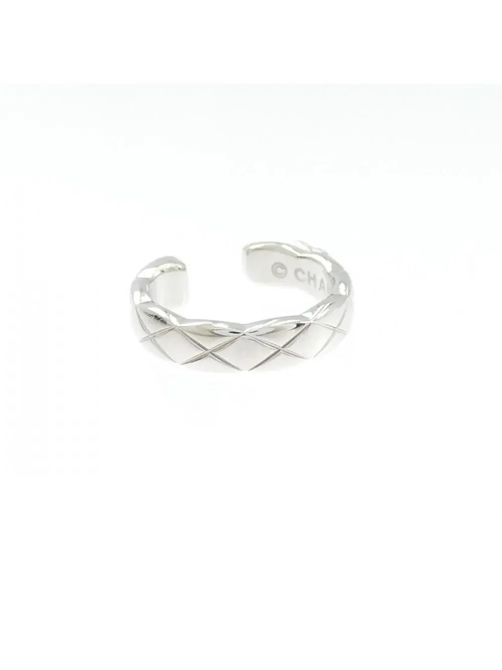 Chanel Ear Cuff 18K White Gold #324044C23B